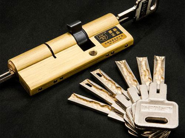 防城港24小时上门开锁公司